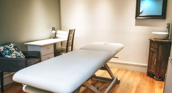 Treatment room at The Charterhouse Clinic